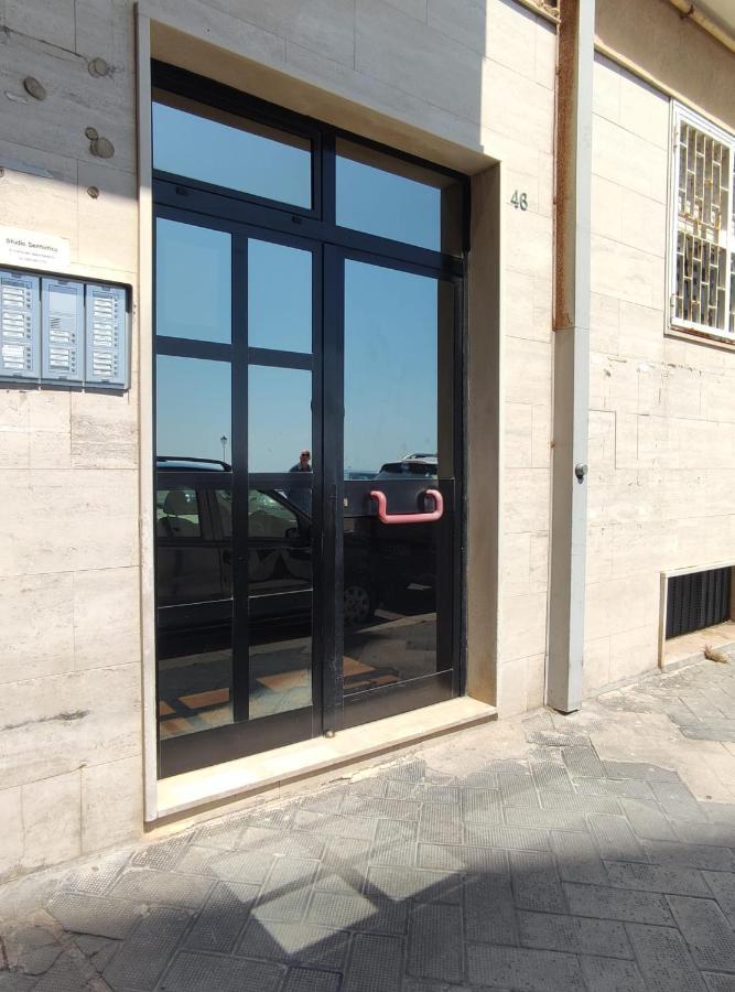 Hotel Dimora Alba Sul Mare Trani Exterior foto