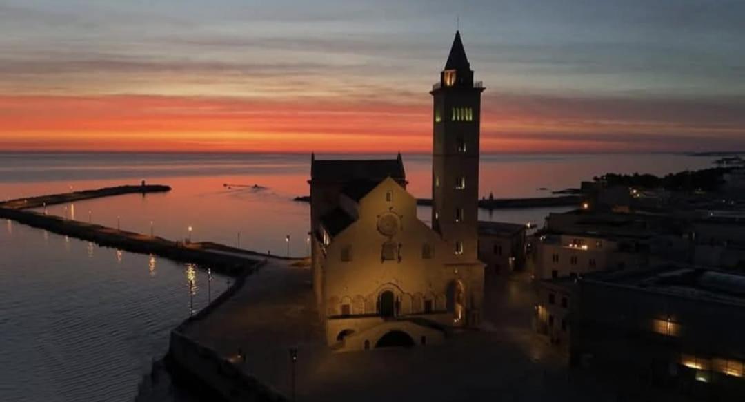 Hotel Dimora Alba Sul Mare Trani Exterior foto